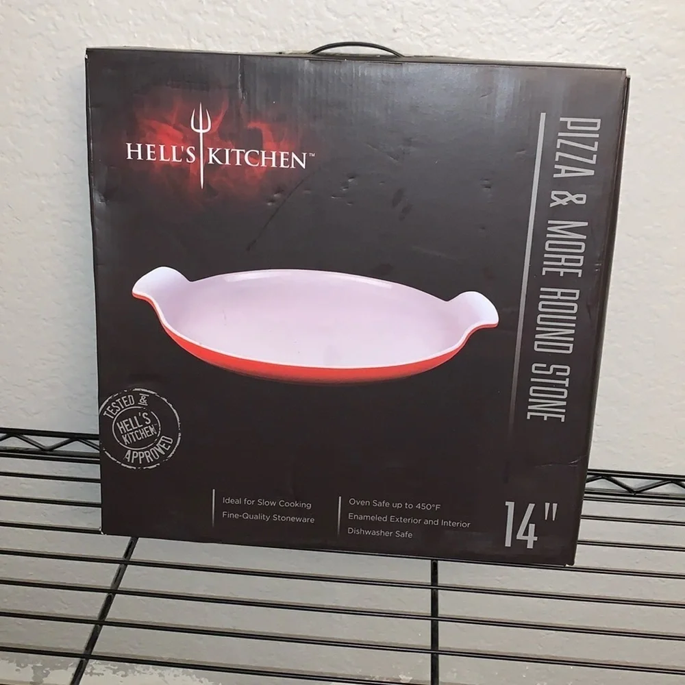 BNWOT HELL'S KITCHEN 14